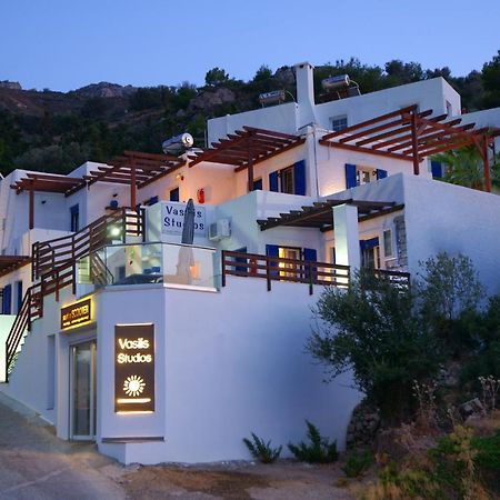 Vasilis Studios Миртеа Экстерьер фото